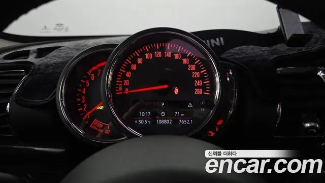 MINI COOPER CLUBMAN 2018 — 108 802 км, светло-золотистый, Корея — под ключ — фото 8