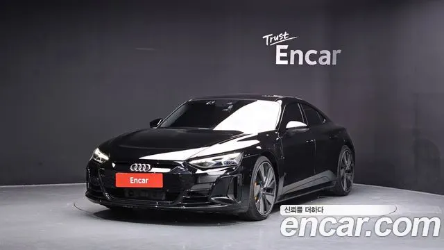 AUDI E-TRON 2022