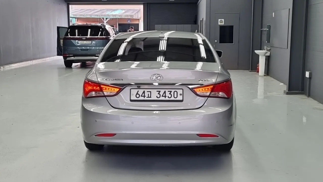 HYUNDAI SONATA THE BRILLIANT 2013 — 166 378 км, серебристый, Корея — под ключ — фото 4