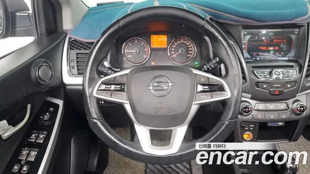 KGM STYLE KORANDO C 2017 — 173 902 км, серебристо-серый, Корея — под ключ — фото 12