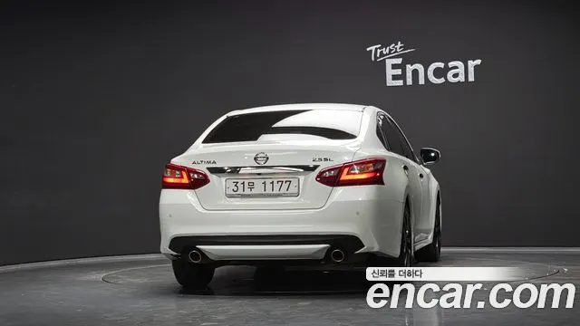 NISSAN ALTIMA 2018 — 133 330 км, серебристый, Корея — под ключ — фото 4