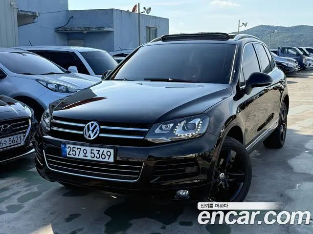 VOLKSWAGEN TOUAREG 2015 — 119 080 км, Корея — под ключ — фото 1