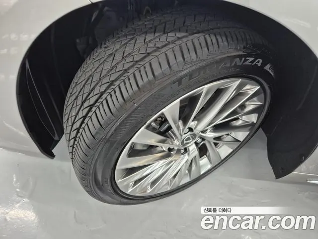 LEXUS ES300H 2026 — 7 352 км, светло-золотистый, Корея — под ключ — фото 5