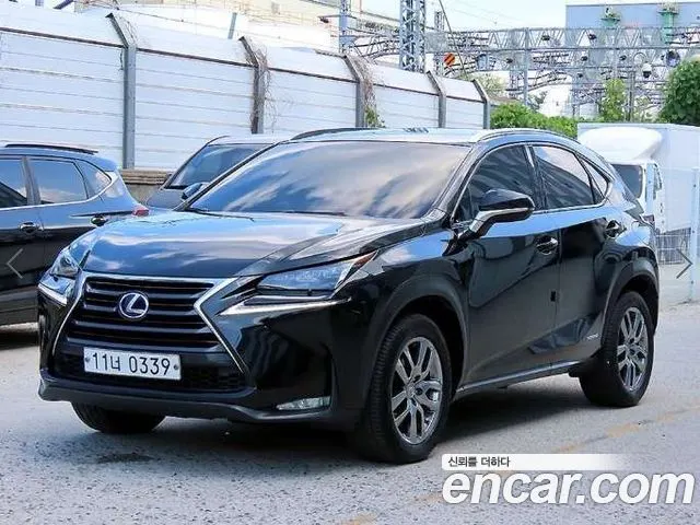 LEXUS NX300H 2016 — 181 913 км, чёрный, Корея — под ключ — фото 2