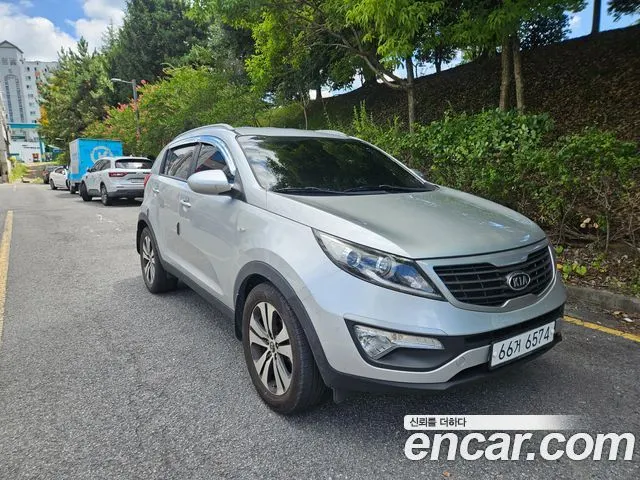 KIA SPORTAGE R 2011 — 220 000 км, серебристый, Корея — под ключ — фото 2