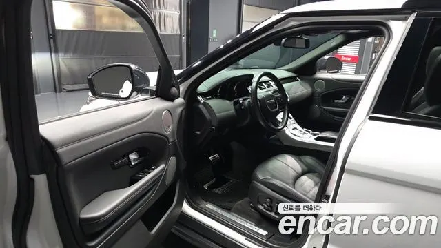 LAND ROVER RANGE ROVER EVOQUE 2018 — 86 934 км, белый, Корея — под ключ — фото 10