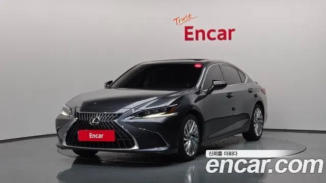LEXUS ES300H 2025