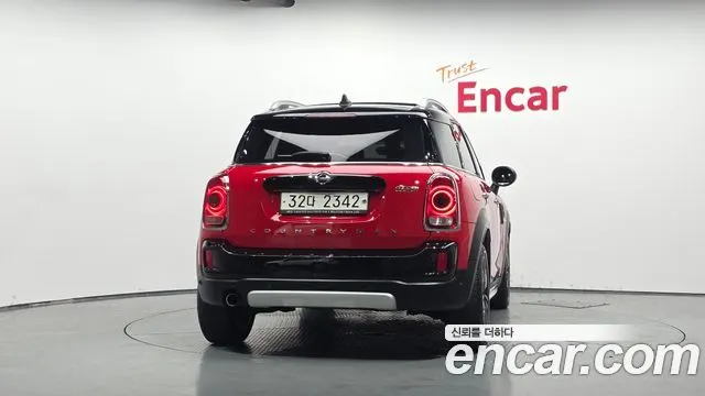 MINI COOPER COUNTRYMAN 2019 — 47 987 км, красный, Корея — под ключ — фото 4