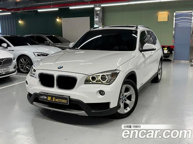 BMW X1 2014 — 74 200 км, белый, Корея — под ключ — фото 1