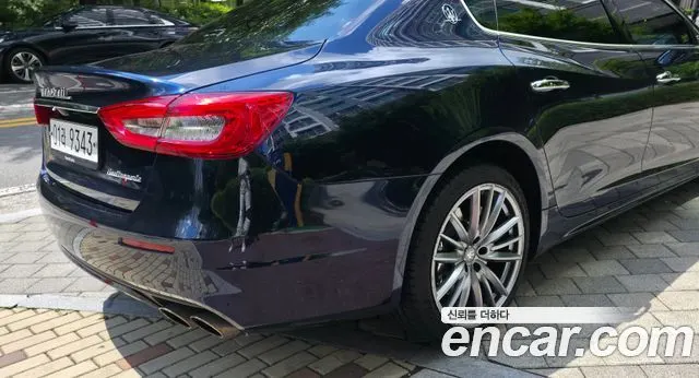 MASERATI QUATTROPORTE 2019 — 120 000 км, синий, Корея — под ключ — фото 2
