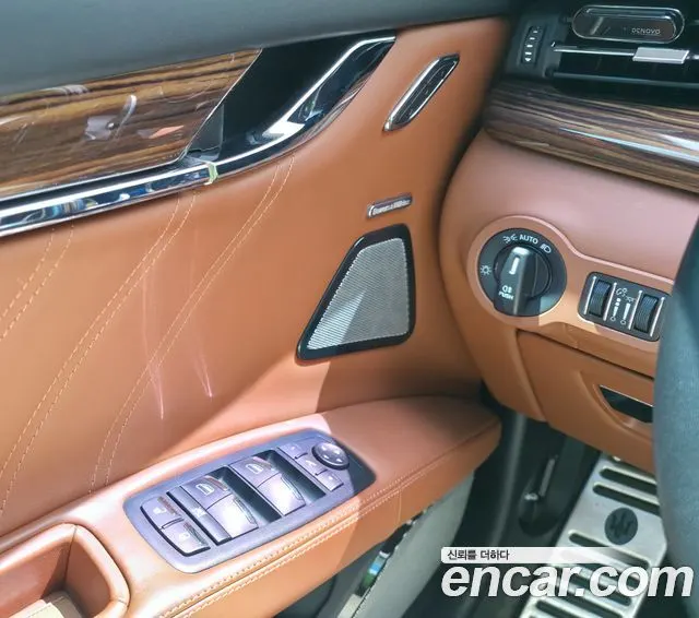 MASERATI QUATTROPORTE 2019 — 120 000 км, синий, Корея — под ключ — фото 11