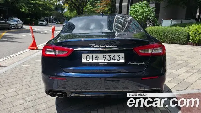 MASERATI QUATTROPORTE 2019 — 120 000 км, синий, Корея — под ключ — фото 4