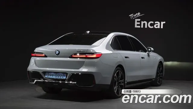BMW I7 2024
