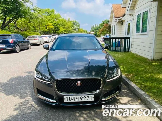 JAGUAR XF 2019 — 180 000 км, серый, Корея — под ключ — фото 2