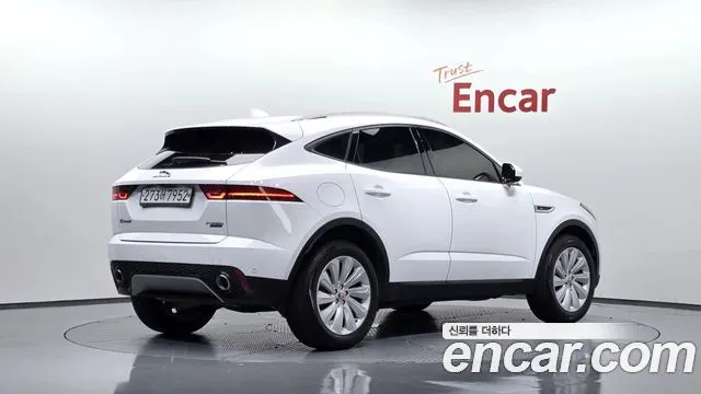 JAGUAR E-PACE 2019 — 77 193 км, белый, Корея — под ключ — фото 1