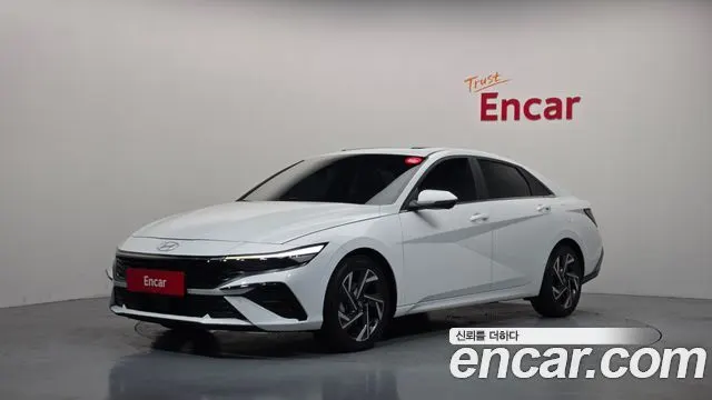 HYUNDAI AVANTE HYBRID 2024