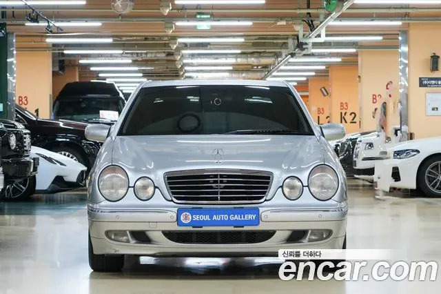 MERCEDES-BENZ E-CLASS W210 2002 — 131 383 км, серебристый, Корея — под ключ — фото 3