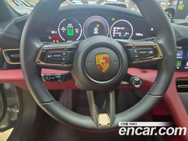 PORSCHE TAYCAN 2026 — 3 567 км, белый-перламутр, Корея — под ключ — фото 10
