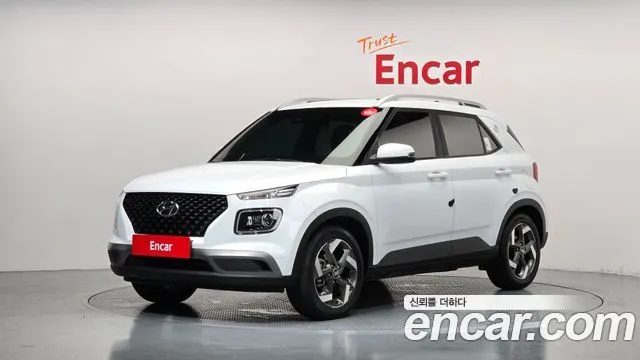 HYUNDAI VENUE 2023