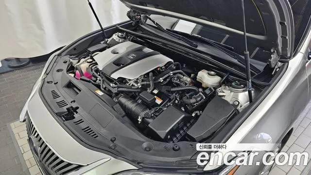 LEXUS ES300H 2019 — 75 487 км, светло-золотистый, Корея — под ключ — фото 6