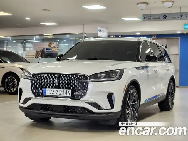LINCOLN AVIATOR 2025