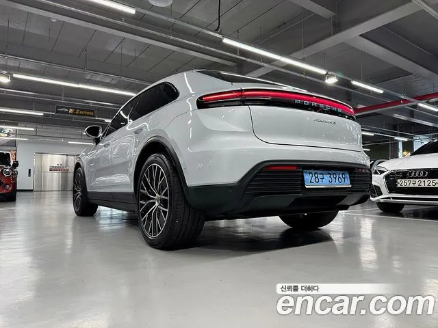 PORSCHE MACAN 2025 — 17 339 км, серебристо-серый, Корея — под ключ — фото 6
