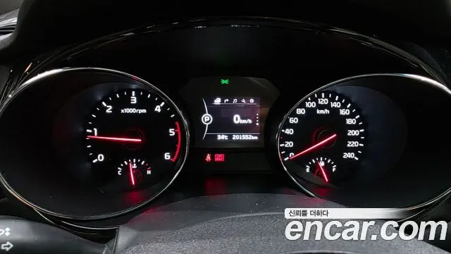 KIA CARNIVAL 2018 — 201 552 км, белый, Корея — под ключ — фото 8