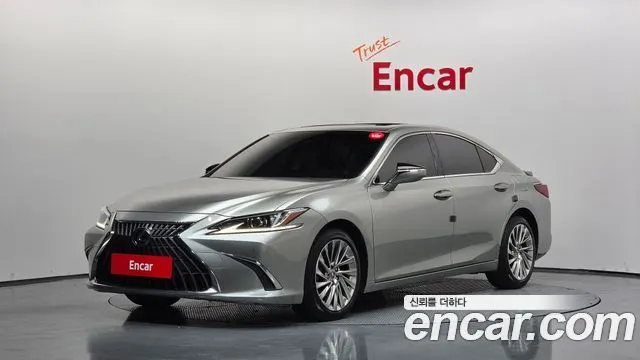 LEXUS ES300H — из Кореи под ключ