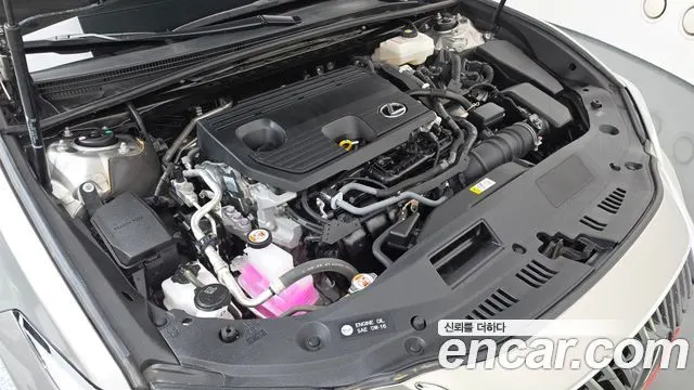 LEXUS ES300H 2023 — 41 817 км, серебристо-серый, Корея — под ключ — фото 6