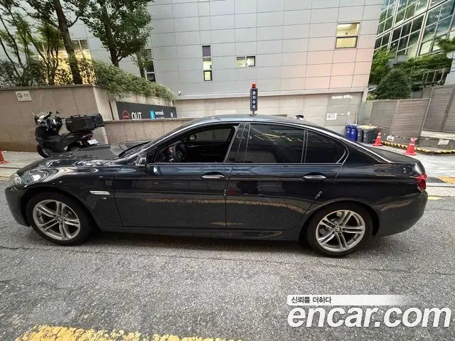 BMW 5 SERIES 2016 — 125 500 км, чёрный, Корея — под ключ — фото 4