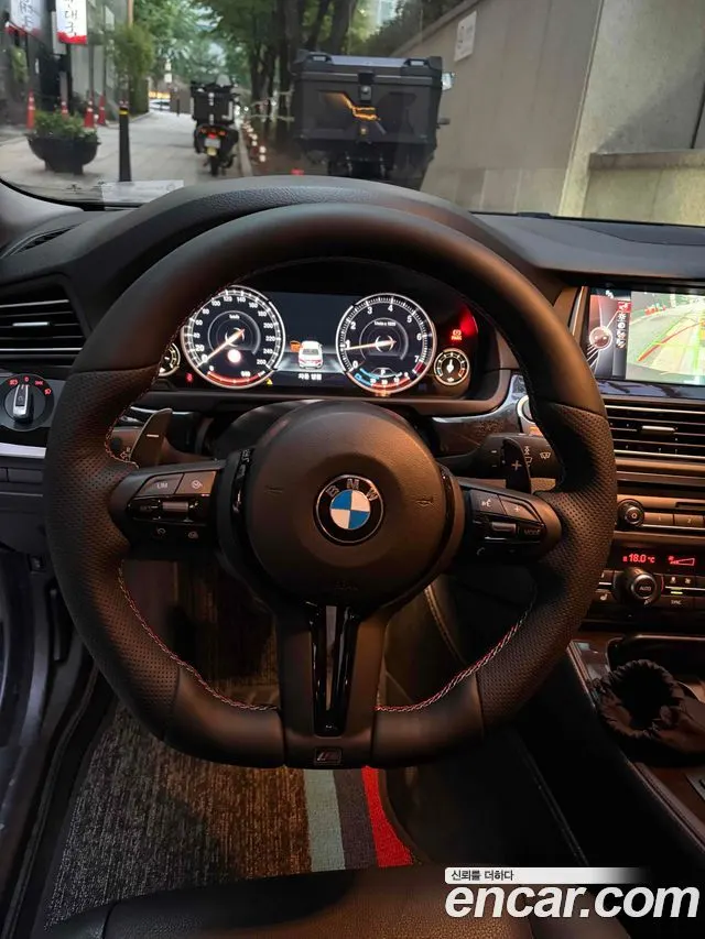 BMW 5 SERIES 2016 — 125 500 км, чёрный, Корея — под ключ — фото 7