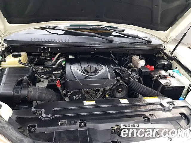 KGM KORANDO TURISMO 2015 — 155 000 км, белый, Корея — под ключ — фото 6