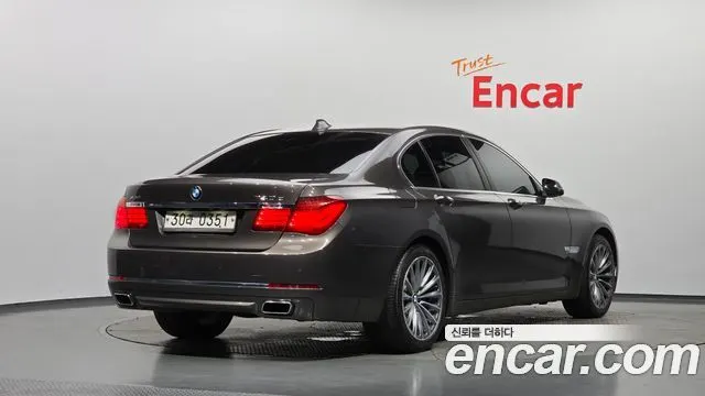 BMW 7 SERIES 2015 — 137 836 км, коричневый, Корея — под ключ — фото 2