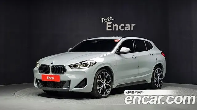 BMW X2 2023 — 45 219 км, светло-серебристый, Корея — под ключ — фото 1