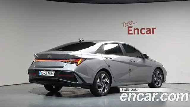 HYUNDAI AVANTE HYBRID 2026