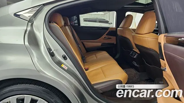 LEXUS ES300H 2019 — 75 487 км, светло-золотистый, Корея — под ключ — фото 12