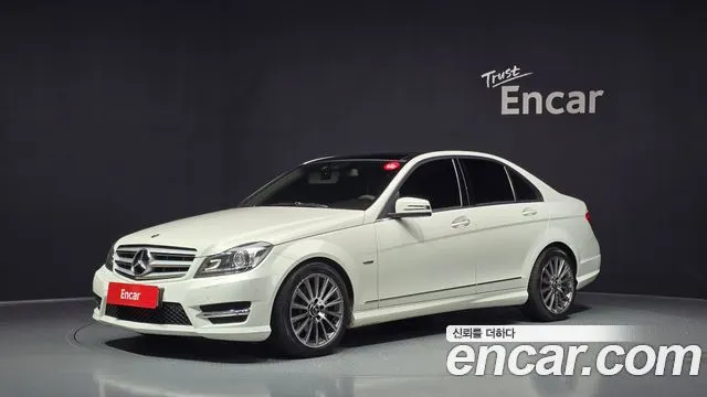 MERCEDES-BENZ C-CLASS W204 2012