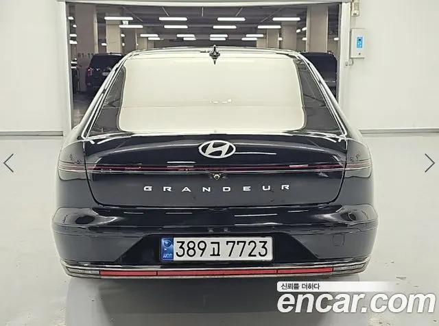 HYUNDAI GRANDEUR HYBRID 2023 — 15 989 км, чёрный, Корея — под ключ — фото 3