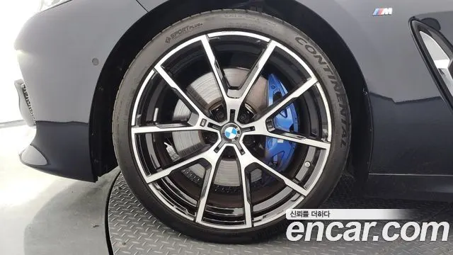 BMW 8 SERIES 2022 — 75 227 км, чёрный, Корея — под ключ — фото 5