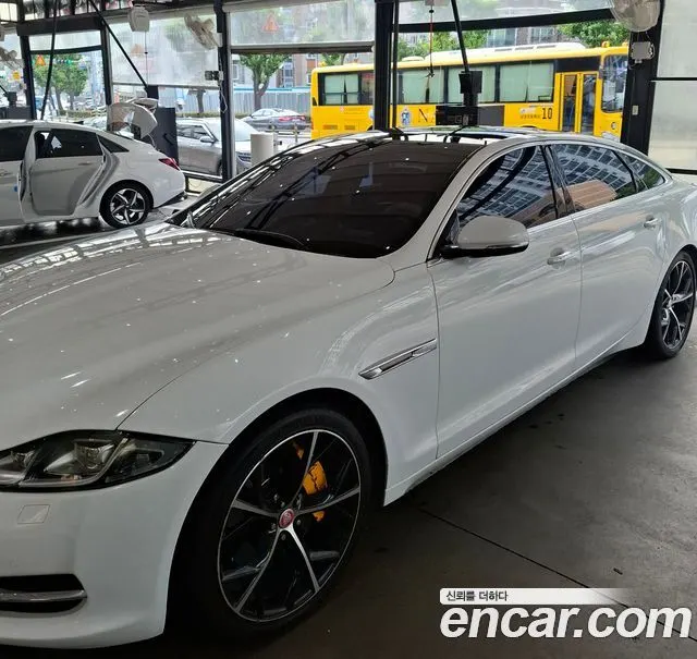 JAGUAR XJ 2012
