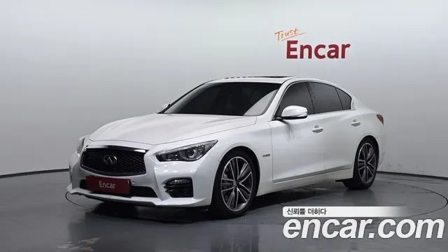 INFINITI Q50 2015