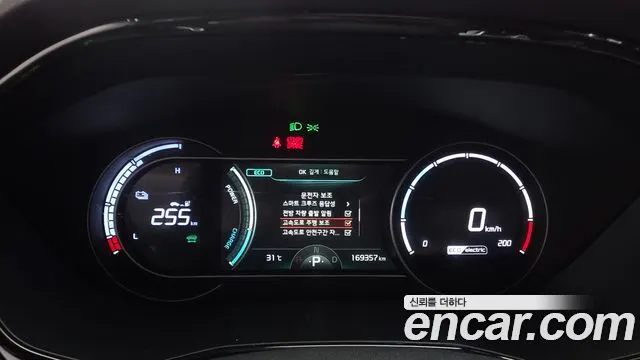 KIA NIRO PLUS 2023 — 169 357 км, белый, Корея — под ключ — фото 8