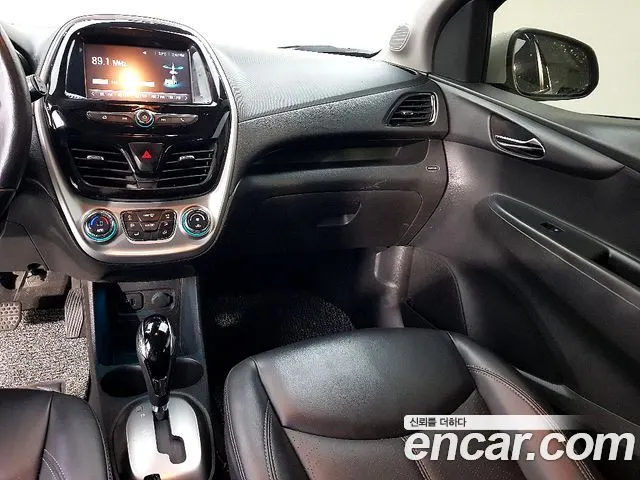 CHEVROLET SPARK 2017 — 114 953 км, белый, Корея — под ключ — фото 6