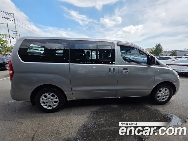 HYUNDAI GRAND STAREX 2011 — 136 500 км, серебристый, Корея — под ключ — фото 8