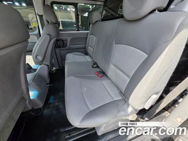 HYUNDAI GRAND STAREX 2011 — 136 500 км, серебристый, Корея — под ключ — фото 10