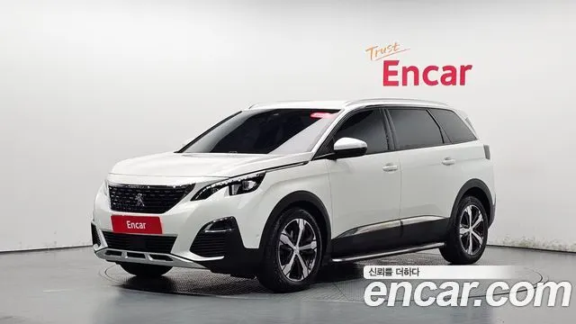 PEUGEOT 5008 2019