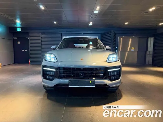 PORSCHE CAYENNE 2026 — 20 км, голубой, Корея — под ключ — фото 1