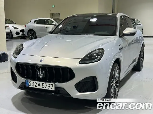 MASERATI GRECALE 2024