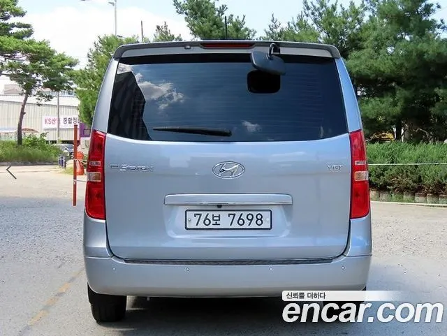 HYUNDAI GRAND STAREX 2020 — 110 923 км, серебристо-серый, Корея — под ключ — фото 4