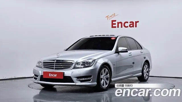 MERCEDES-BENZ C-CLASS W204 2012